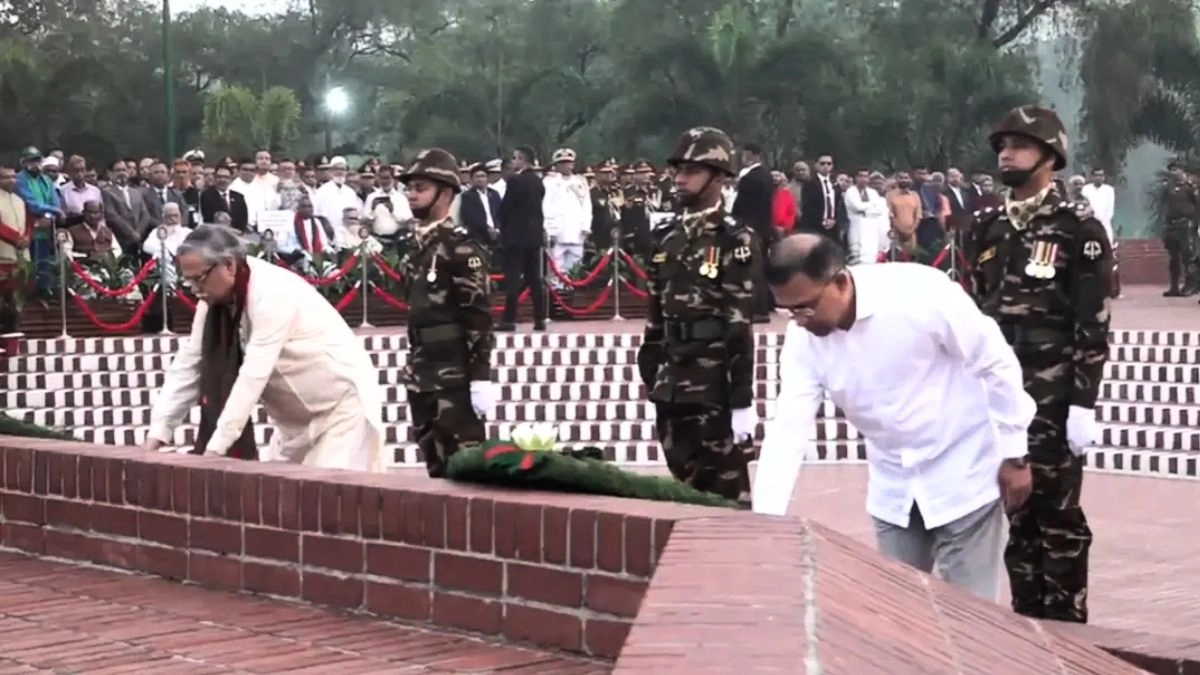 জাতীয় স্মৃতিসৌধে রাষ্ট্রপতি-প্রধানমন্ত্রীর শ্রদ্ধা নিবেদন