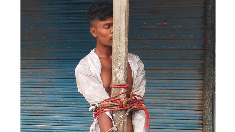 পুঠিয়ায় মুদি দোকানিকে ছুরিকাঘাতে হত্যা, যুবক আটক