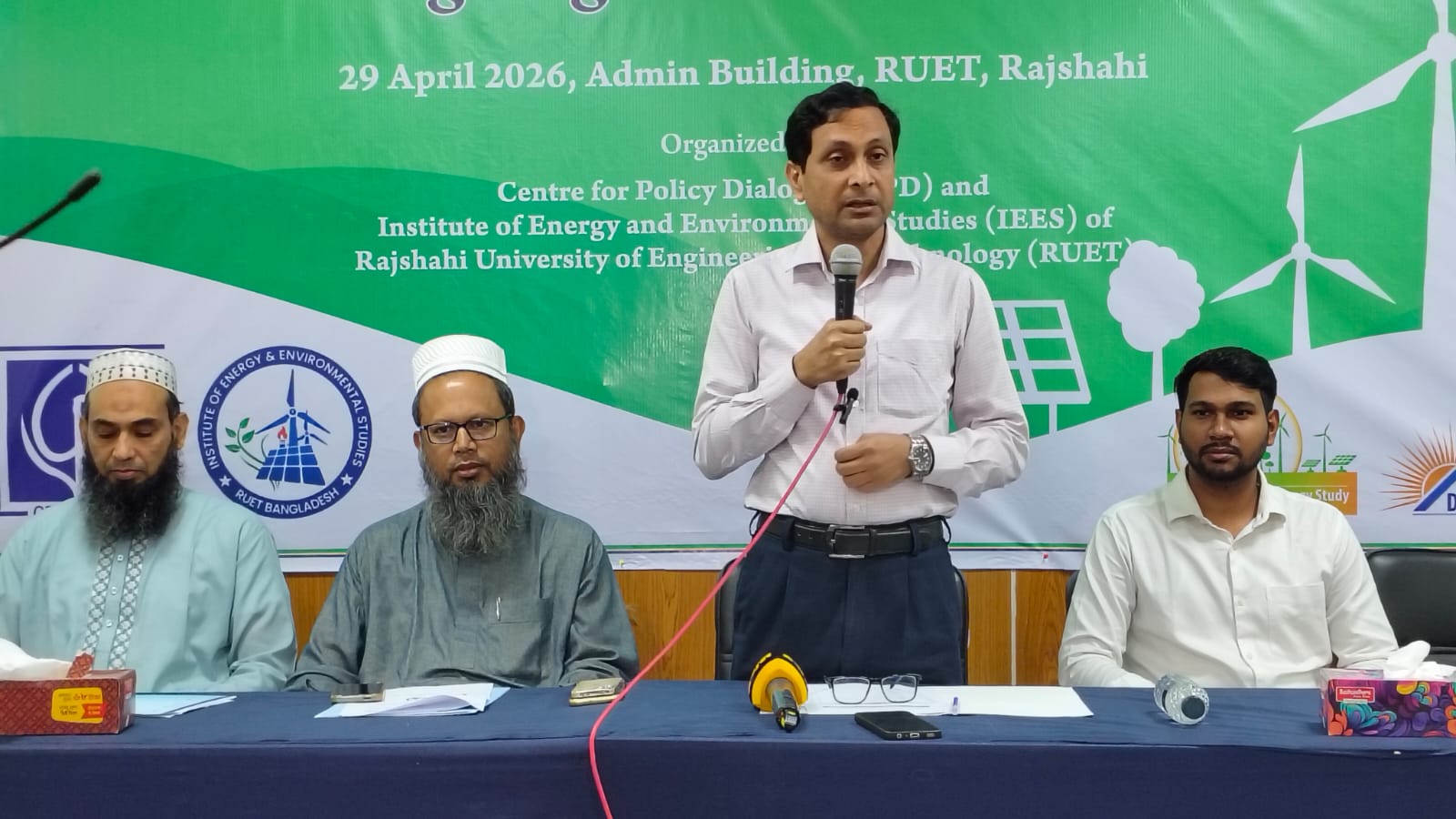 বিকল্প উৎস খুঁজে তা ব্যবহারের মাধ্যমে জ্বালানি নিরাপত্তা নিশ্চিত করতে হবে : রুয়েট ভিসি