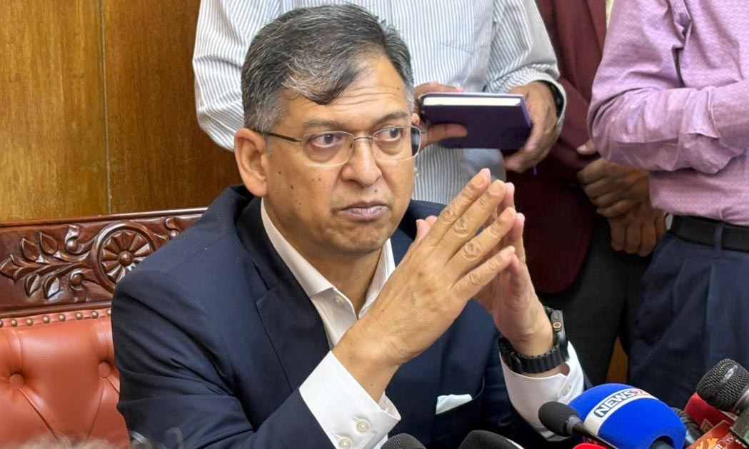 আগের পোশাকে ফিরছে পুলিশ