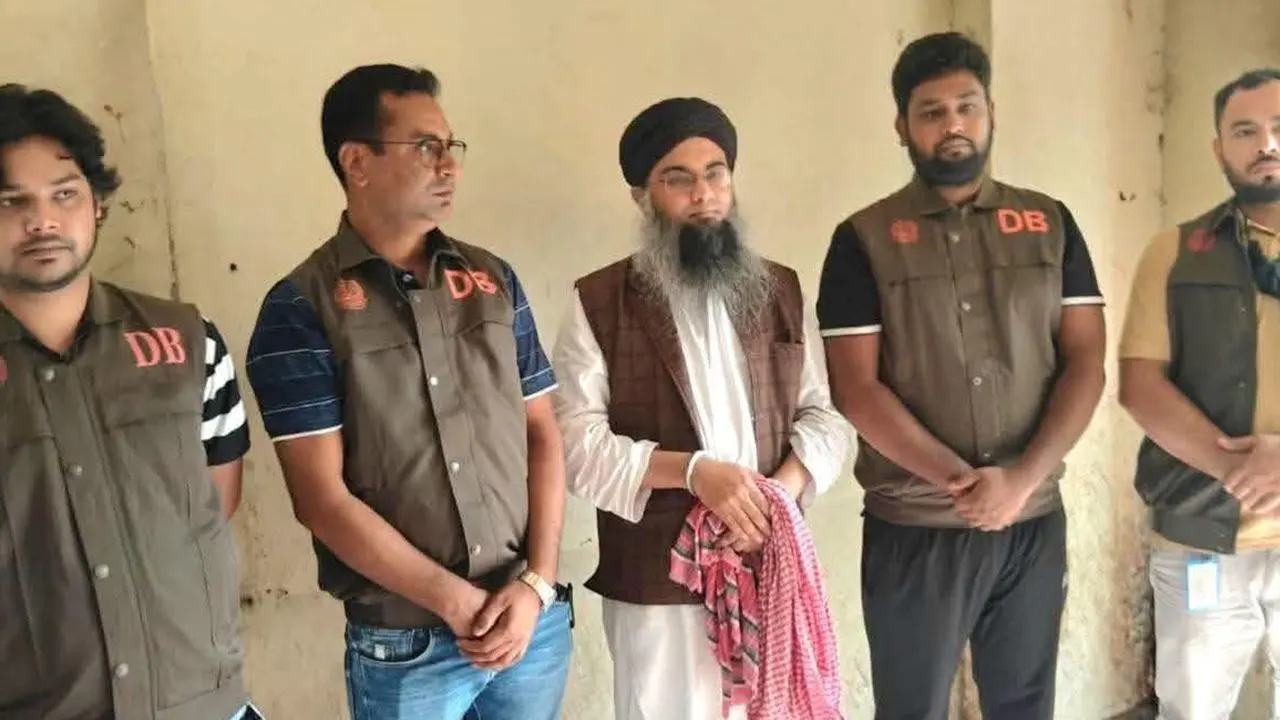এনসিপি থেকে অব্যাহতিপ্রাপ্ত গাজী সালাউদ্দিন গ্রেপ্তার