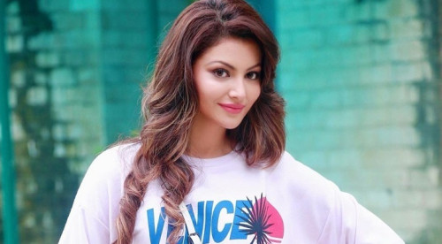 শুটিং সেটে আহত হয়ে হাসপাতালে উর্বশী