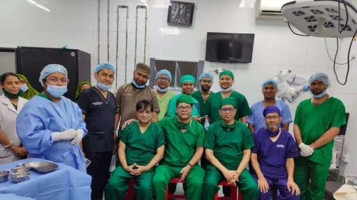 স্যার সলিমুল্লাহ মেডিকেলে প্রথমবারের মতো শিশুর শরীরে ককলিয়ার ইমপ্ল্যান্ট প্রতিস্থাপন