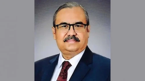 পদত্যাগ করলেন প্রধান বিচারপতি