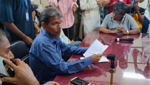 পদত্যাগ করলেন রাজশাহী কলেজ অধ্যক্ষ