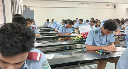 ফুল হয়ে পরীক্ষার হলে আন্দোলনে নিহত আফনান