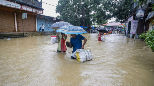ত্রিপুরায় বন্যায় অন্তত ১৯ জনের মৃত্যু, ১৭ লাখ মানুষ পানিবন্দি