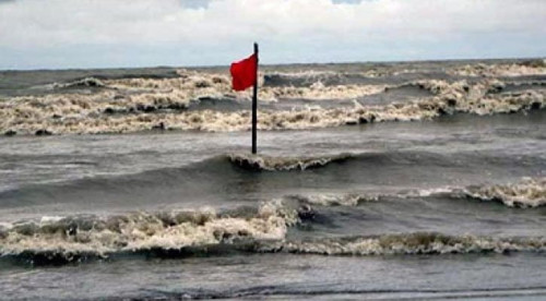 সাগরে নিম্নচাপ, উপকূলে ঝড়ের শঙ্কা