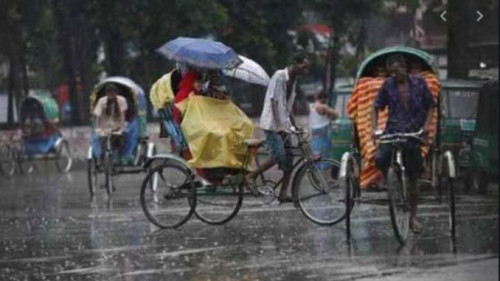 বৃষ্টিতে জনজীবনে ছন্দপতন