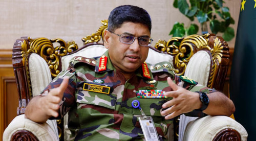 যেকোনো পরিস্থিতিতে অন্তর্বর্তী সরকারকে সমর্থনের প্রতিশ্রুতি সেনাপ্রধানের