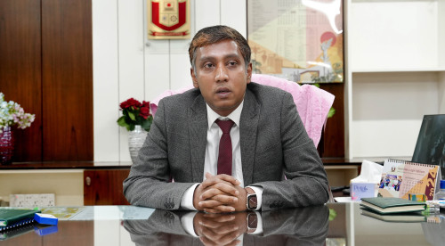 পাবিপ্রবি উপাচার্যের সাথে কর্মকর্তাদের মতবিনিময়