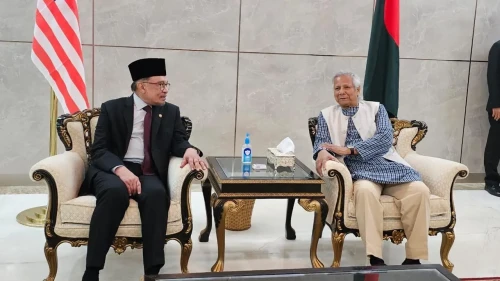 বাংলাদেশিদের সুখবর দিলেন মালয়েশিয়ার প্রধানমন্ত্রী