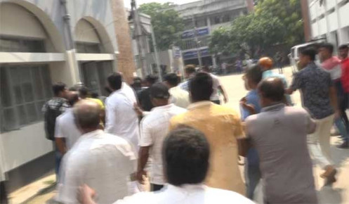 রাজশাহীতে সড়ক পরিবহনের দুই গ্রুপের সংঘর্ষ