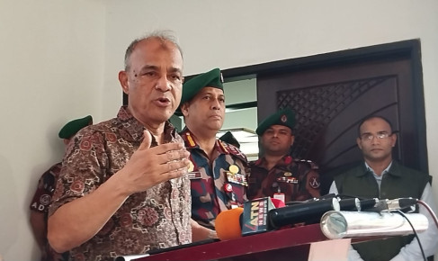 কর্মস্থলে যোগ না দেওয়া ১৮৭ কর্মকর্তা আর  পুলিশ নাই : রাজশাহীতে স্বরাষ্ট্র উপদেষ্টা