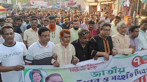 বাগমারায় বিএনপির বিপ্লব ও সংহতি দিবস উপলক্ষে বর্ণাঢ্য শোভাযাত্রা