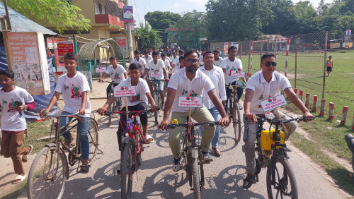 চাটমোহরে মাদক বিরোধী সাইকেল র‍্যালী ও শপথ