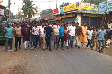 সাঁথিয়ায় কমিটি গঠন নিয়ে বিএনপির দুই পক্ষের সংঘর্ষ, আহত ১৫