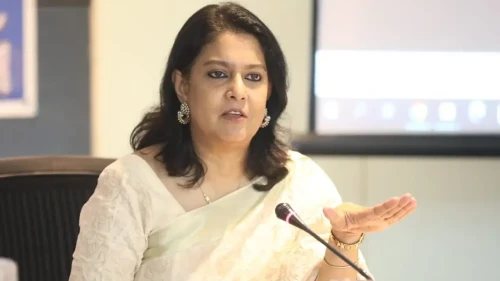 ভারতের সঙ্গে বিদ্যুৎ নিয়ে চুক্তিগুলো বাতিল সহজ নয় : রিজওয়ানা হাসান
