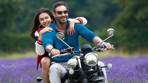 আসছে অজয়-রাকুলের ‘দে দে পেয়ার দে-২’