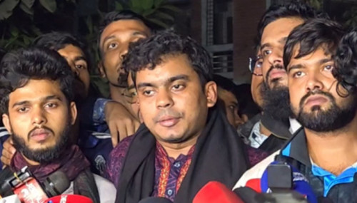 নিউমার্কেট থানা ঘেরাওয়ের ঘোষণা সাত কলেজ শিক্ষার্থীদের