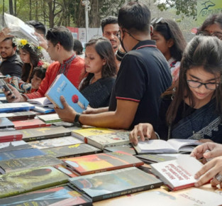পর্দা উঠলো অমর একুশে বইমেলার