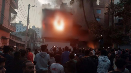নওগাঁয় সাধনের বাড়িতে ভাঙচুর-আগুন