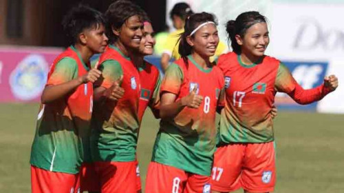 একুশে পদক পাচ্ছে নারী ফুটবল দল, উচ্ছ্বসিত সাবিনা