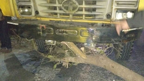 পাবনায় যানবাহনে ডাকাতির ঘটনায় মামলা