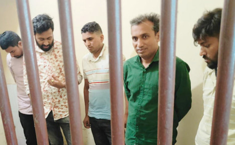 বগুড়ায় আটক আরএমপির পাঁচ পুলিশ বরখাস্ত