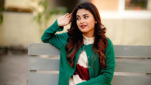শুটিং অসমাপ্ত রেখেই ঢাকায় ফিরলেন তটিনী