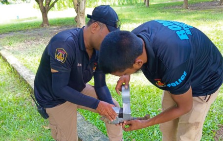 রাজশাহীতে পরিত্যক্ত রকেট লাঞ্চার উদ্ধার