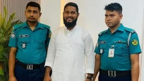 নারীকে লাথি মারা সেই জামায়াত কর্মী গ্রেপ্তার