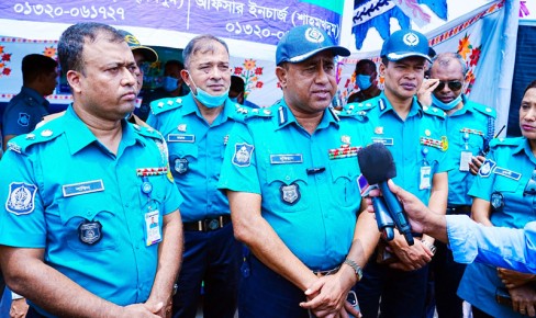 পুলিশ কঠোর থাকায় পশুহাটে অপ্রীতিকর ঘটনা ঘটেনি : আরএমপি কমিশনার