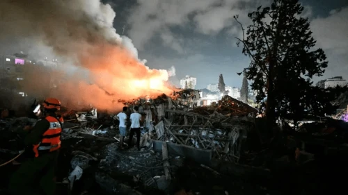 যে শর্তে হামলা বন্ধ করতে রাজি ইরান