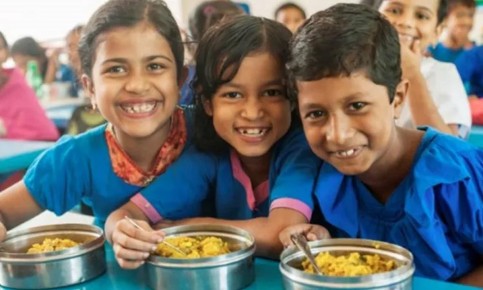 ফের স্থগিত প্রাথমিকের ‘মিড ডে মিল’ কর্মসূচি