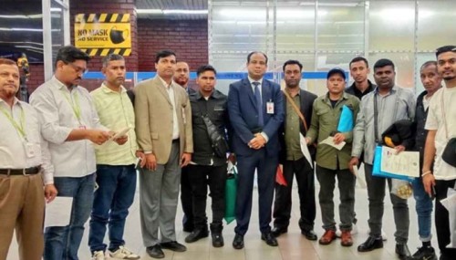ইরান থেকে দেশে ফিরলেন আরও ৩২ জন