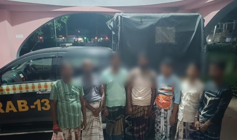 গোদাগাড়ীতে চাঞ্চল্যকর হত্যা মামলার সাত আসামী দিনাজপুরে গ্রেফতার