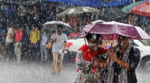আরও ১০ দিন ভারি বর্ষণের পূর্বাভাস