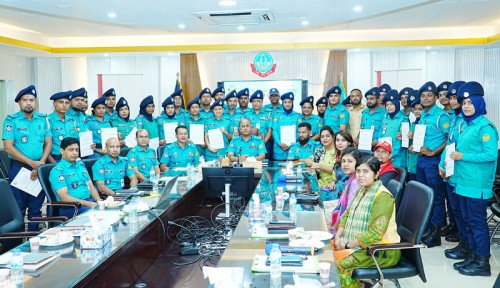 প্রাথমিক চিকিৎসা বিষয়ে প্রশিক্ষণ নিলেন আরএমপির ৩০ সদস্য