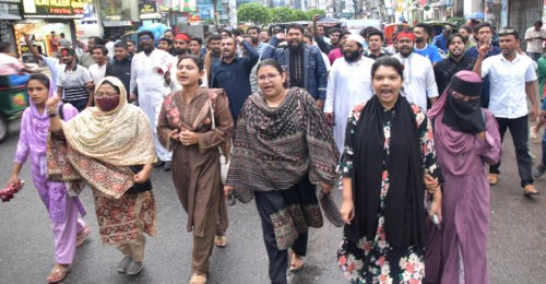 গোপালগঞ্জে হামলার প্রতিবাদে রাজশাহীতে এনসিপির বিক্ষোভ