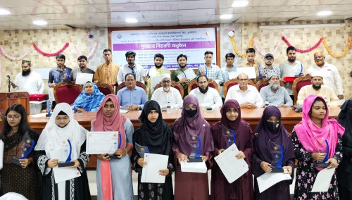 পবায় ৩৮ মেধাবী শিক্ষার্থী পেল আর্থিক সম্মাননা ও সংবর্ধনা
