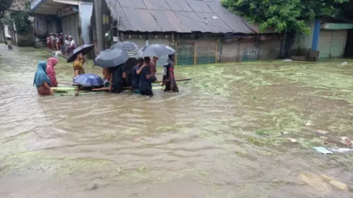 বন্যায় ডুবতে পারে ১০ জেলা
