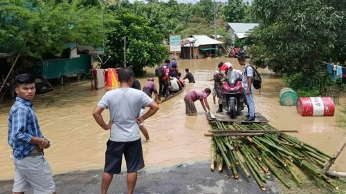 সাজেকে আটকা শতাধিক পর্যটক