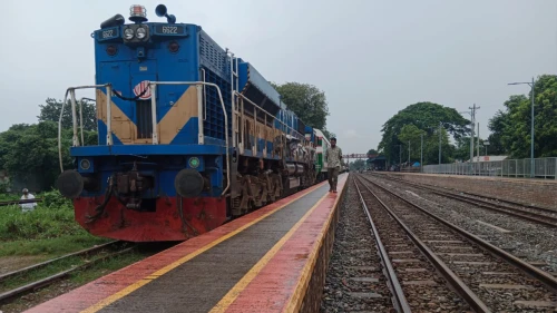 ঢাকা-উত্তরাঞ্চল ট্রেন চলাচল শুরু