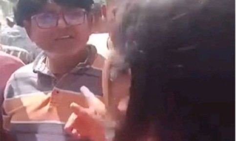 রাজশাহীতে স্কুল শিক্ষককে ছুরি  দিয়ে হামলার চেষ্টা ছাত্রীর!