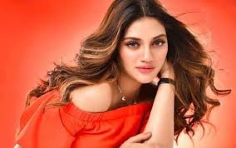 আইটেম গানে নুসরাতের বাজিমাত