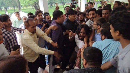 পোষ্য কোটা ইস্যুতে উত্তপ্ত রাবি