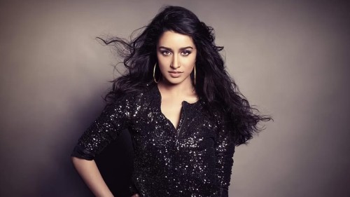 বিয়ের পিঁড়িতে বসছেন শ্রদ্ধা কাপুর