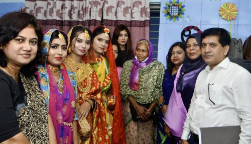 রাজশাহীতে বিভিন্ন প্রতিষ্ঠান পরিদর্শন করলেন সিনিয়র সচিব