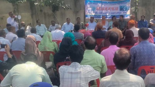 ঢাকায় শিক্ষকদের ওপর হামলার প্রতিবাদে চারঘাটে সমাবেশ